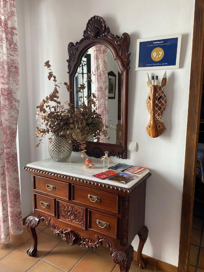 Casa Rural Mirador Del Castillo อัลโมโดวาร์ เดล ริโอ ภายนอก รูปภาพ