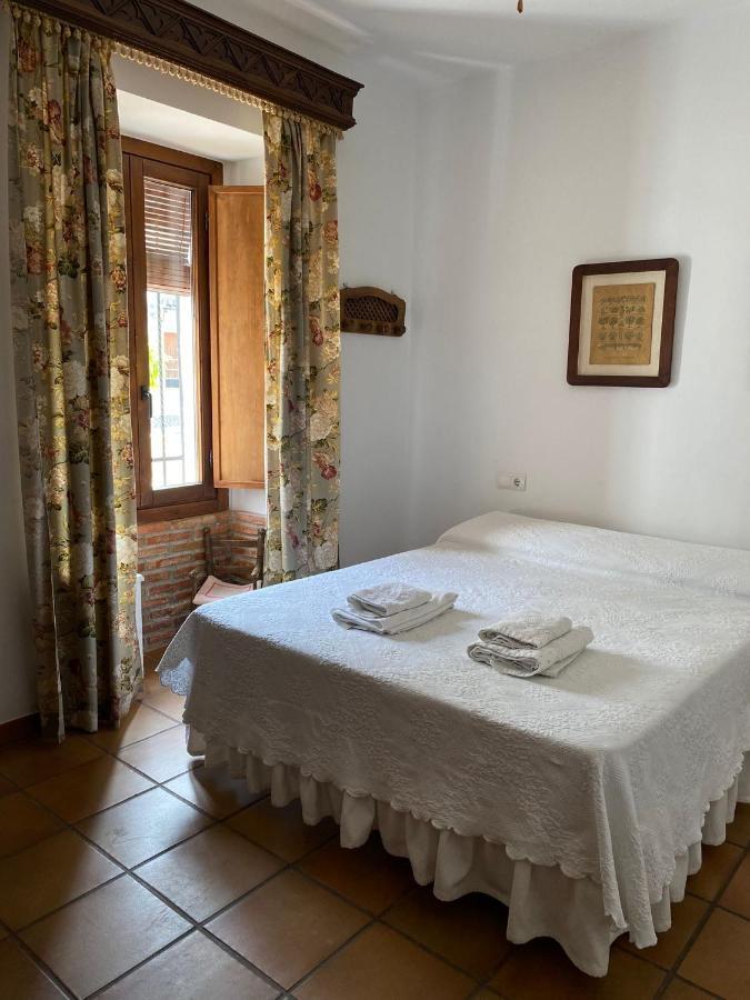 Casa Rural Mirador Del Castillo อัลโมโดวาร์ เดล ริโอ ภายนอก รูปภาพ