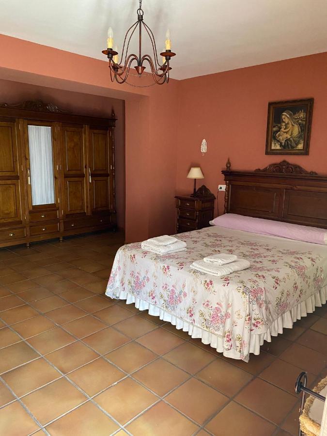 Casa Rural Mirador Del Castillo อัลโมโดวาร์ เดล ริโอ ภายนอก รูปภาพ